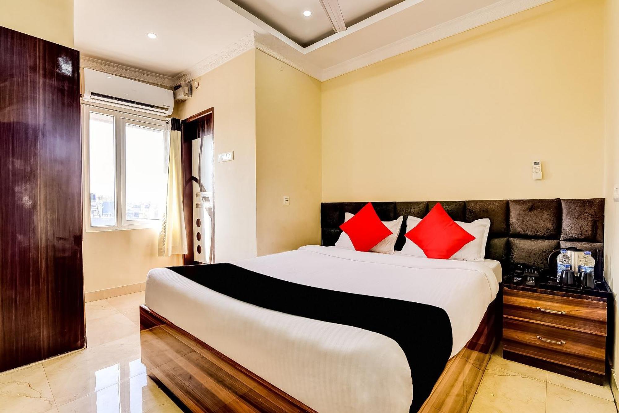 Capital O Good Luck Residency Hotel Dispur Ngoại thất bức ảnh