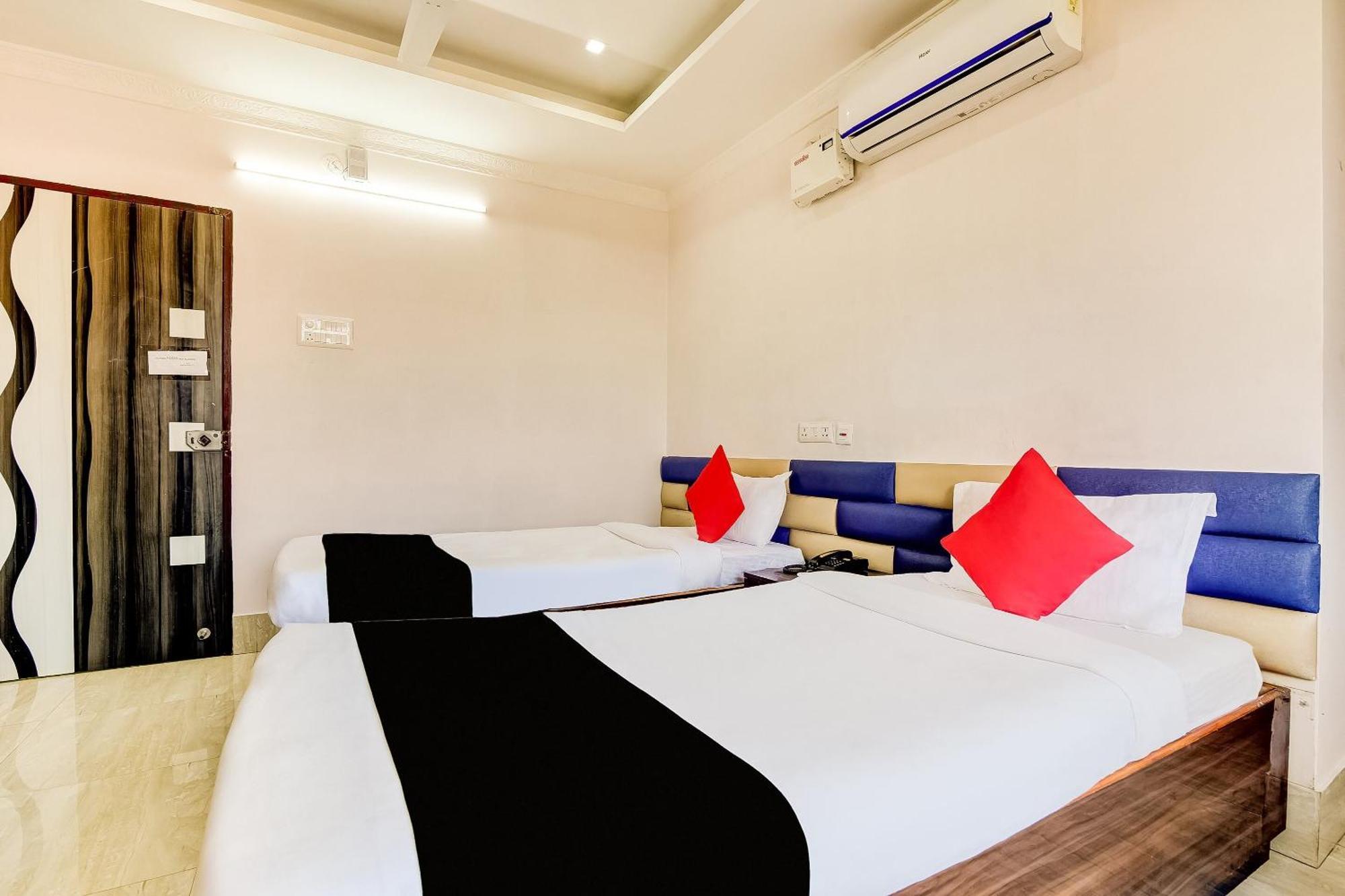 Capital O Good Luck Residency Hotel Dispur Ngoại thất bức ảnh